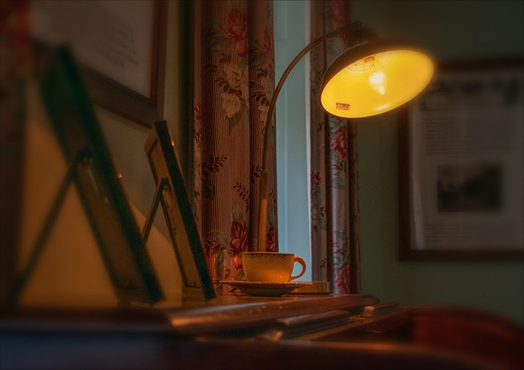 "WORKING CORNER"