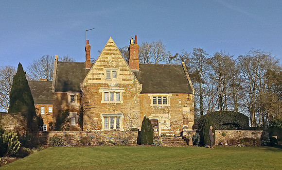 "Coton Manor"